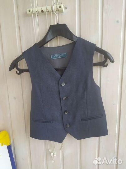 Школьный костюм для мальчика 128 серый