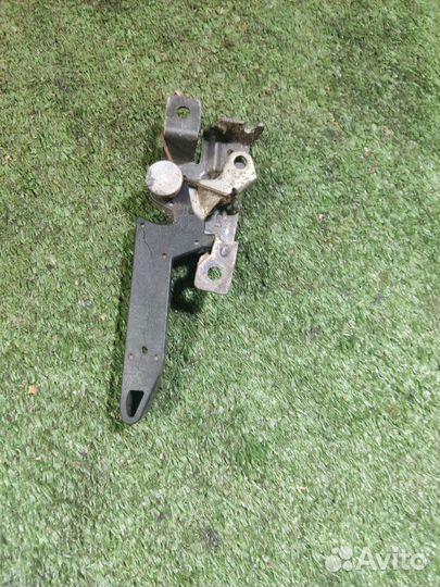 Ручка открывания багажника Mitsubishi Galant 2006