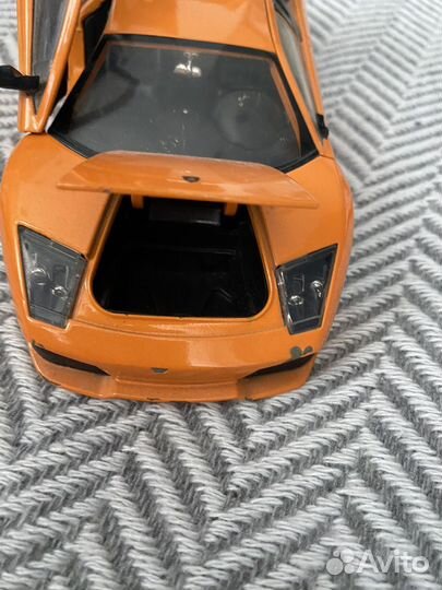 Jada 1/24 Lamborghini aventador lp700-4 2011