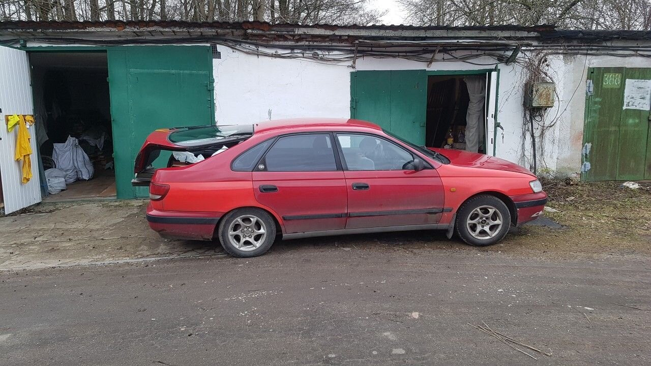 Toyota Carina E: фото владельца