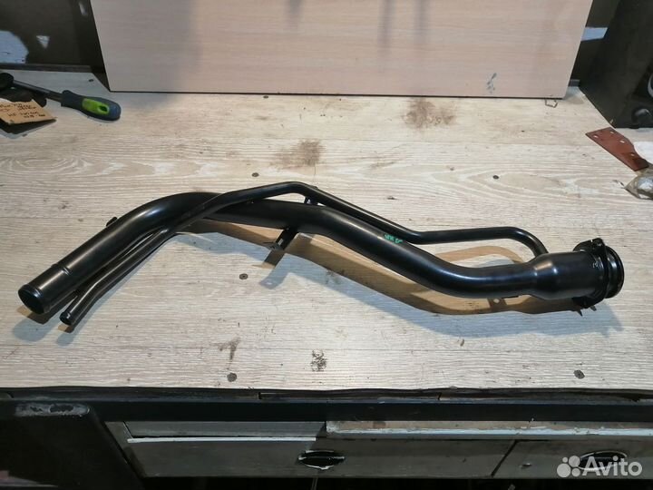 Горловина топливного бака mitsubishi pajero pinin