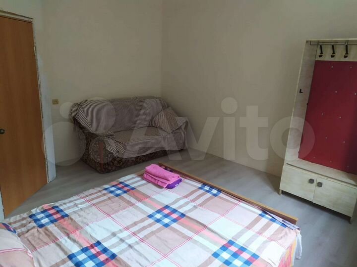 Комната 25 м² в 4-к., 1/1 эт.