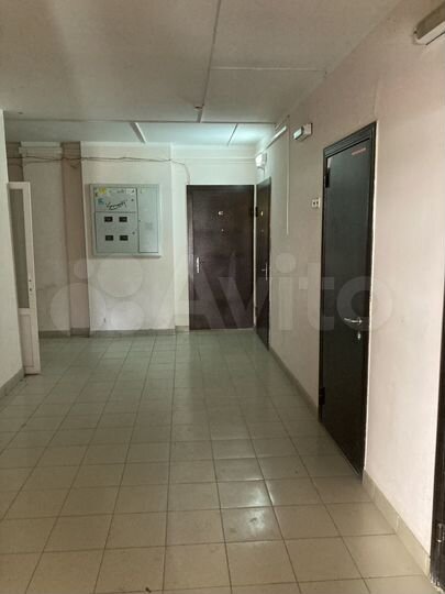 3-к. квартира, 90 м², 2/10 эт.