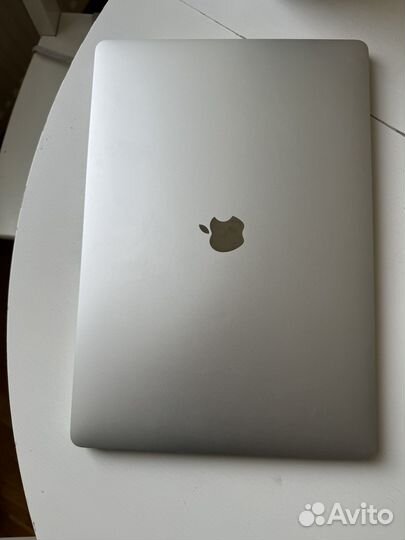 Apple macbook pro 16 2019 i9 1tb