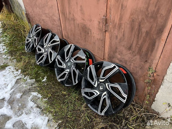 Литые диски Рено R17