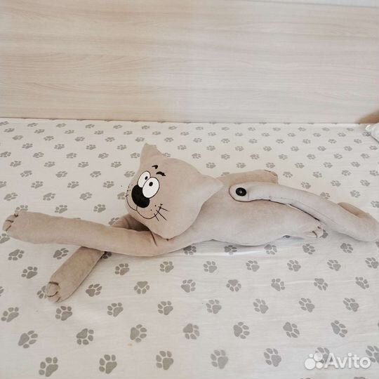 Кот интерьерный