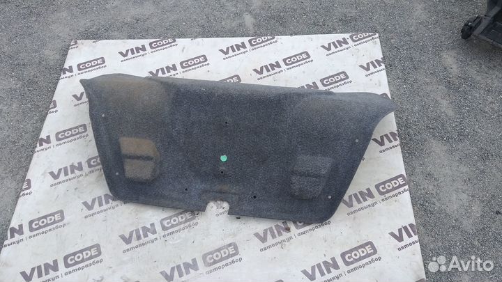 Обшивка крышки багажника Volvo S40