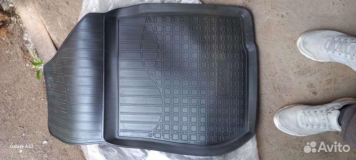 Продам коврики Лада Ларгус