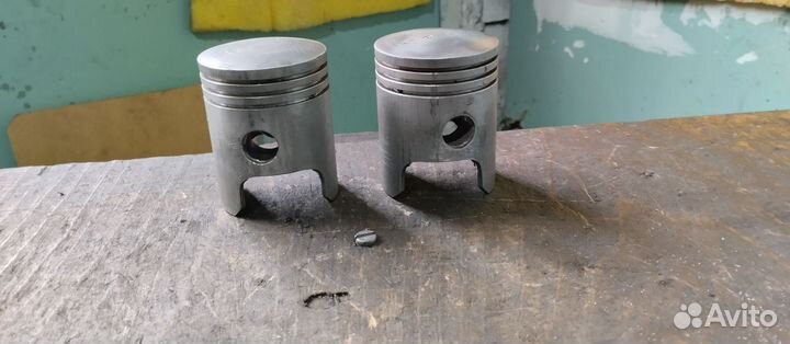 Поршни двигателя мотоцикла Ява 638
