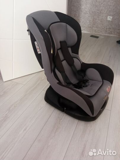 Автомобильное детское кресло от 0 до 18 кг