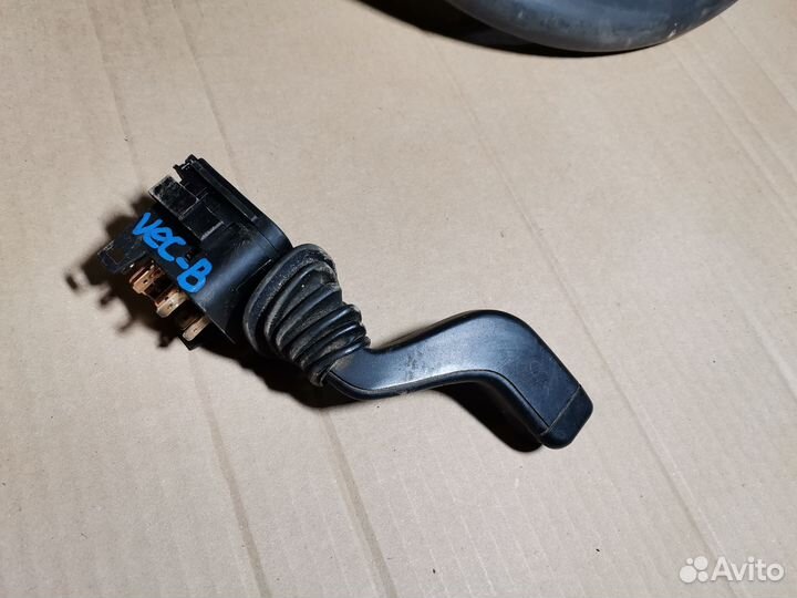 Переключатель поворотов подрулевой Opel Vectra B