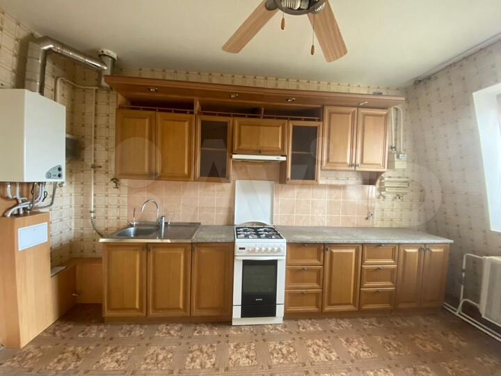 3-к. квартира, 105 м², 5/5 эт.