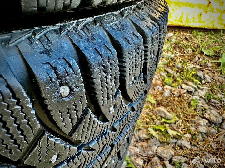 Bridgestone Ice Cruiser 7000S 185/70 R14 82