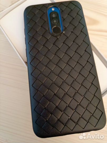 Xiaomi Redmi 8, 4/64 ГБ