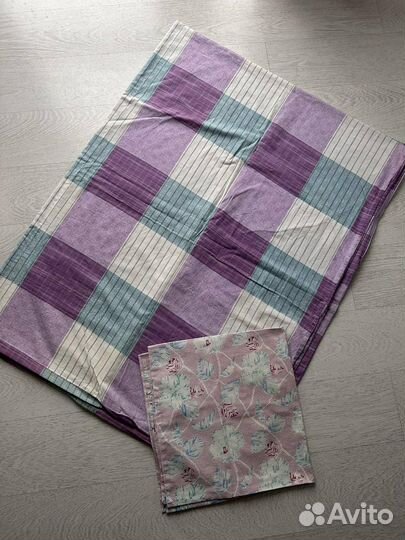 Постельное белье 1.5 спальное б/у простыни