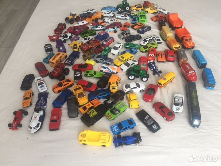 Игрушечные машинки
