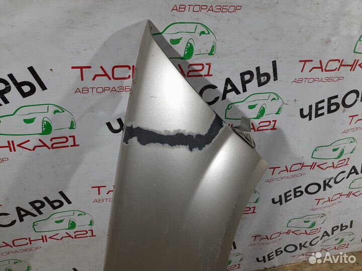 Крыло переднее правое Renault Megane 2 (2002-2009)