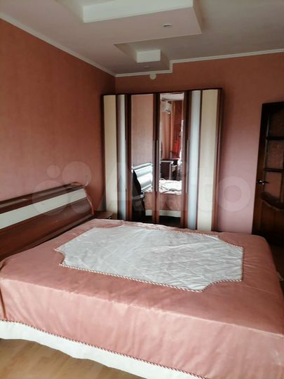 2-к. квартира, 80 м², 2/10 эт.