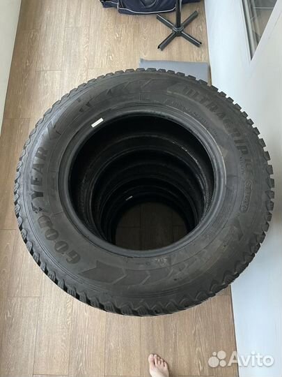 Goodyear Ultragrip Ice Arctic 265/65 R17 112T