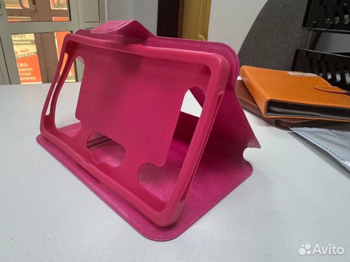 Универсальные чехлы для планшета 7