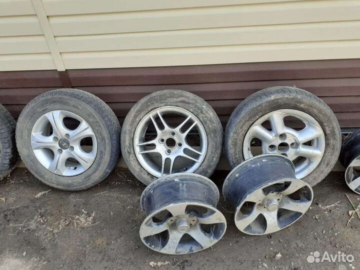 Accelera 651 2.25/4.5 R4