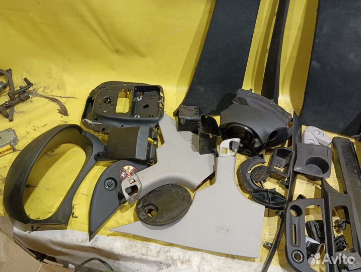 Обшивка накладка салона Renault Fluence 2010-2017