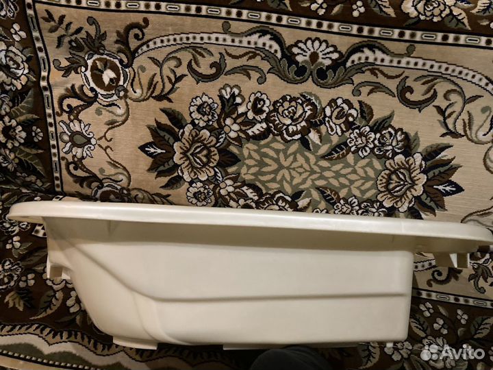 Ванночка детская с встроенной горкой