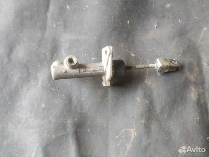 Главный цилиндр сцепления Daewoo Nexia