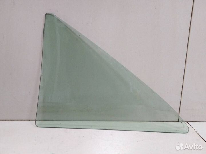 Стекло двери задней правой форточка Toyota Camry V