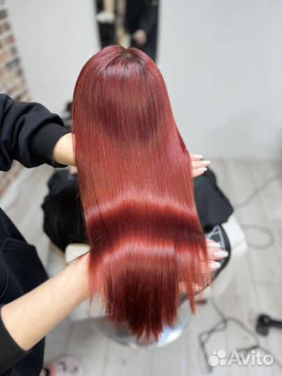 Кератиновое выпрямление волос
