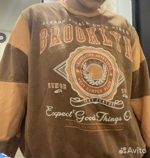 Свитшот оверсайз Pull bear