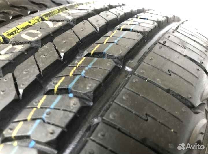 Kumho Road Venture APT KL51 215/70 R15 98H