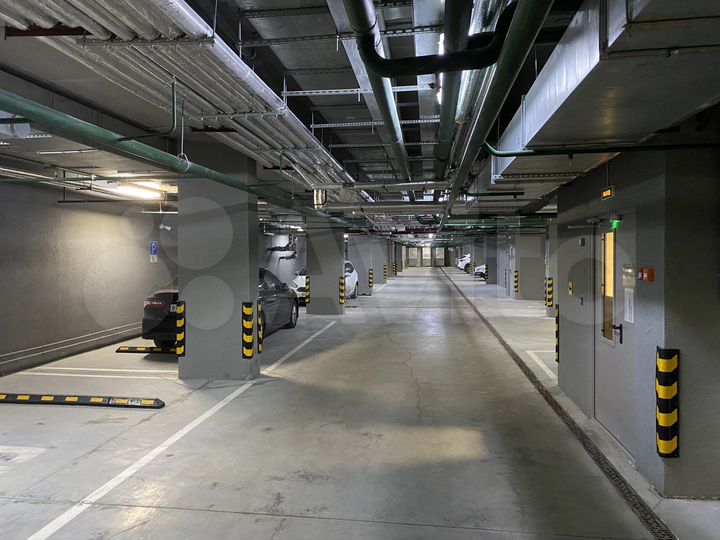 Машиноместо, 17 м²