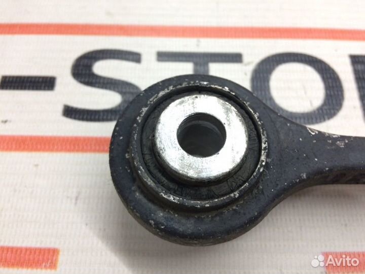 Стойка стабилизатора передняя левая Volkswagen