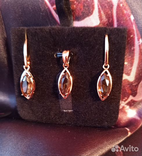 Комплект Серьги и кулон