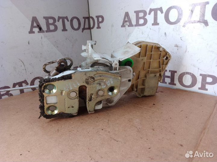 Замок двери передний правый Honda Jazz 1.3