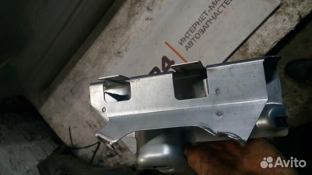 Кронштейн упора ног Audi A4 (B7) 2005-2007