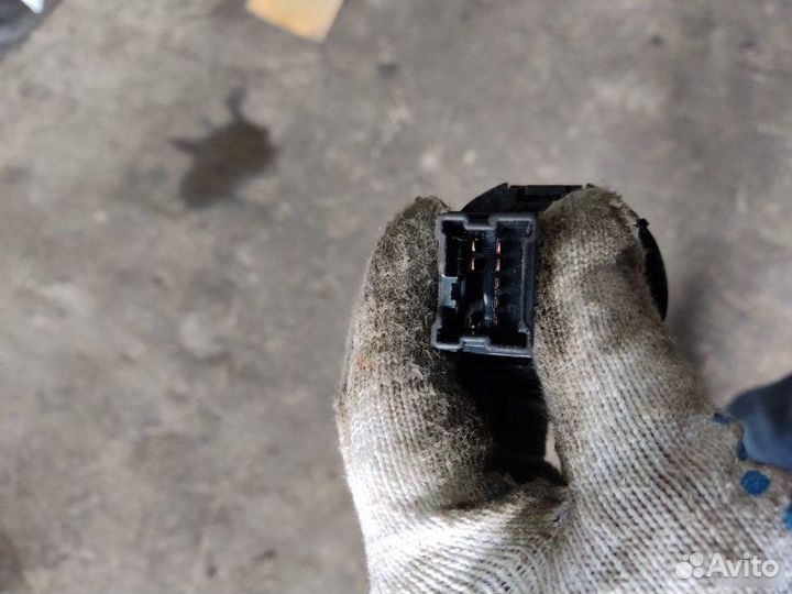 Кнопка аварийки Nissan X-Trail T30