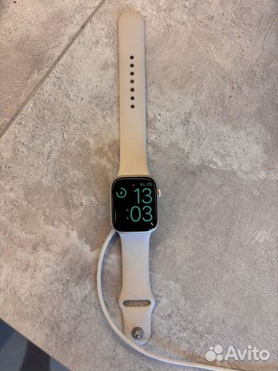 Apple Watch Series 9 45 мм Aluminium Case GPS