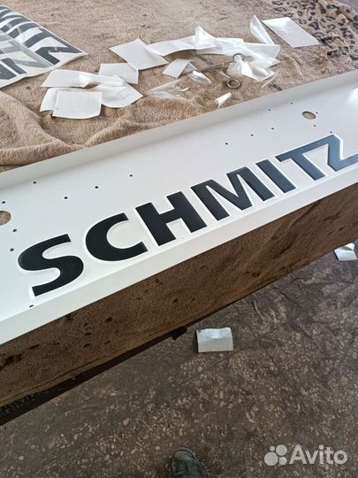 Задний бампер schmitz