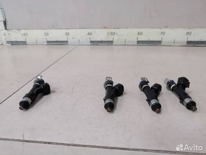 Форсунка инжекторная электрическая Ford Kuga CBS 2012