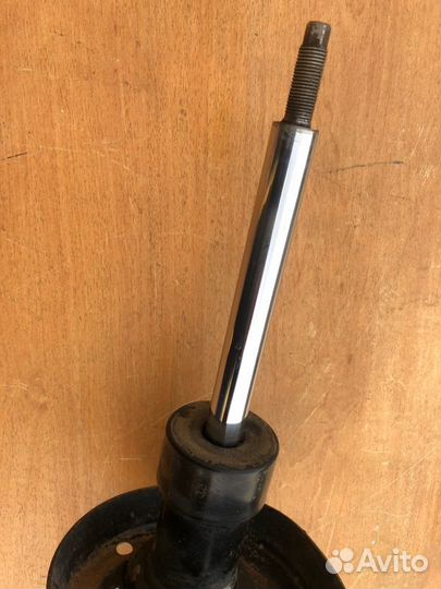 Амортизатор передний левый Opel Vectra B