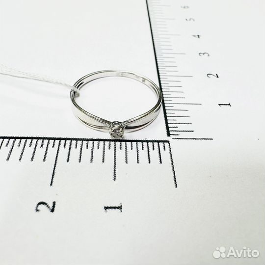 Золотое кольцо с камнем 17,5р