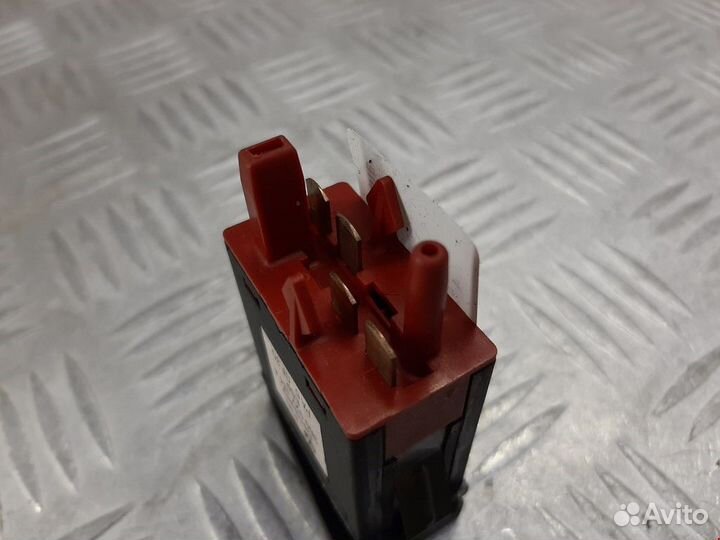 Кнопка ASC / ESP Volkswagen Passat B5 рест. 2004