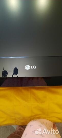 Телевизор LG 32 дюйма 3000