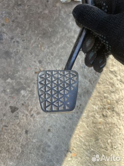 Педаль тормоза Opel Astra H МКПП