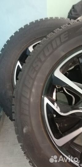 Bridgestone Ice Cruiser 7000 225/65 R17