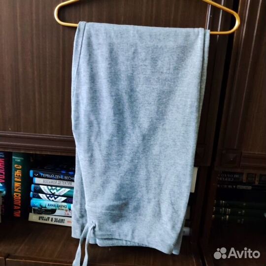 Спортивный костюм Adidas ждет с нетерпением вас