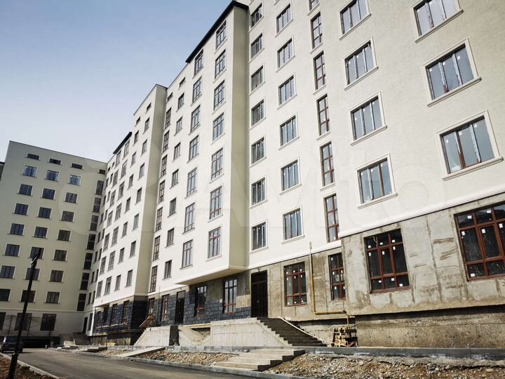 2-к. квартира, 107 м², 8/10 эт.