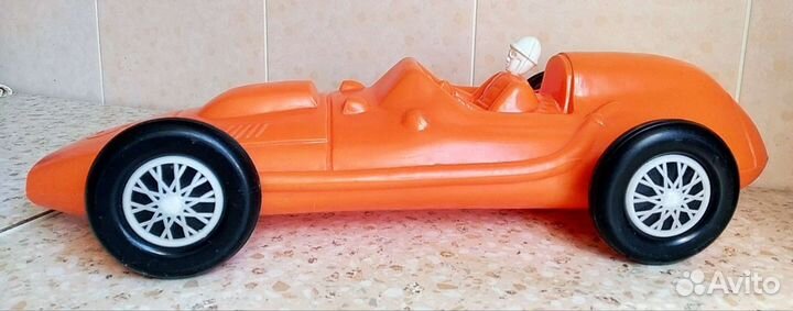 Гоночный автомобиль СССР пластмасса дутыш